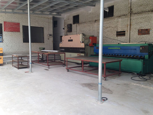 友祥組裝車(chē)間